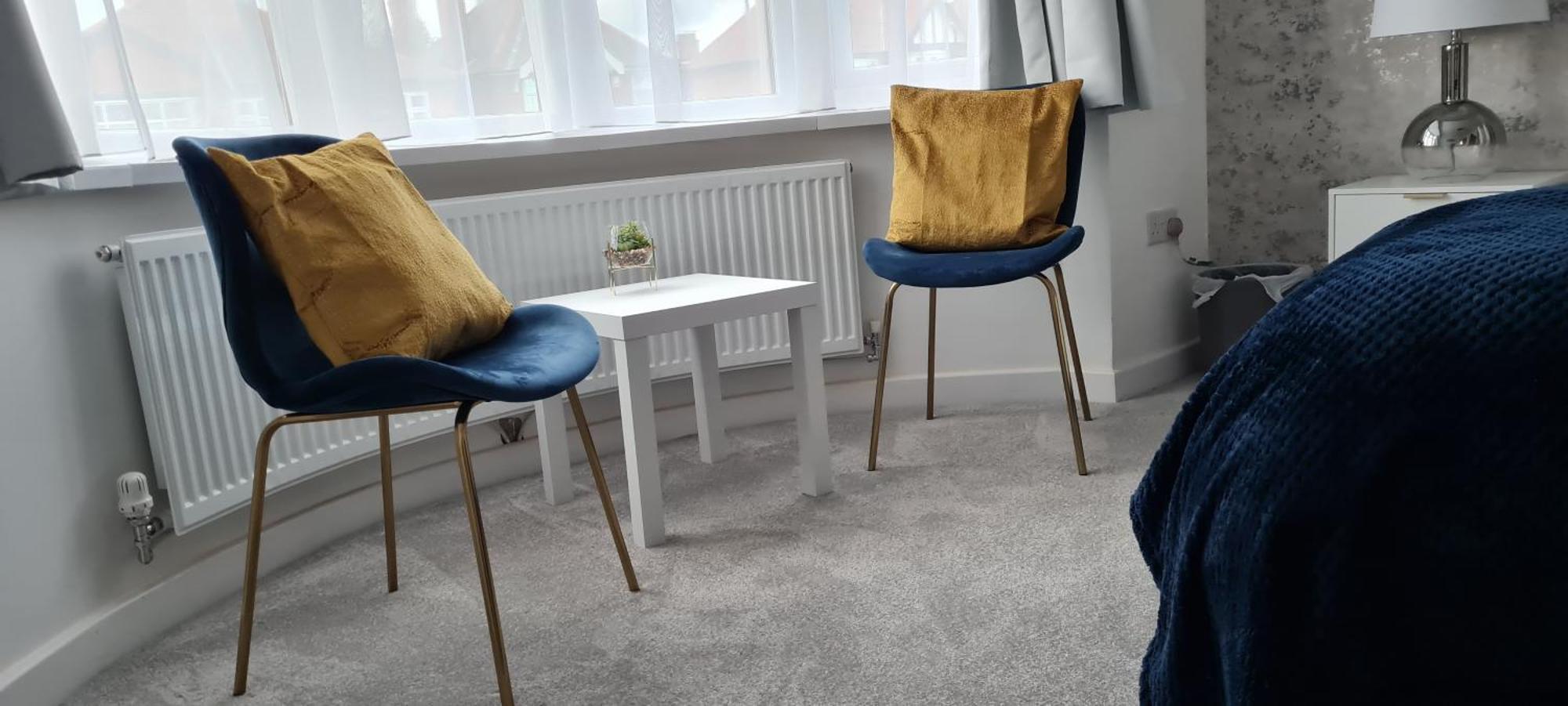 Shm Stays Leicester. Newly Renovated!! 15 Min Drive From City Centre, University. 9 Min Drive To Leicester City Stadium, 5 Min Drive To M1 & M69. 2 Min Walk To Bus Stop. Exterior photo
